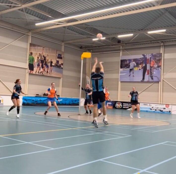 Pallas 2 - DWA/Argo 2 - Korfballen in Leeuwarden