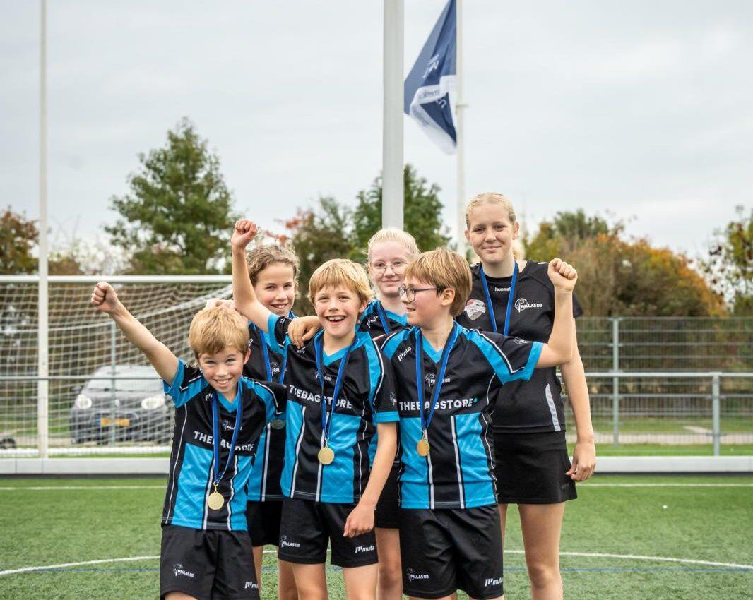 Korfbal in Leeuwarden - Pallas J5 - Ongeslagen kampioen
